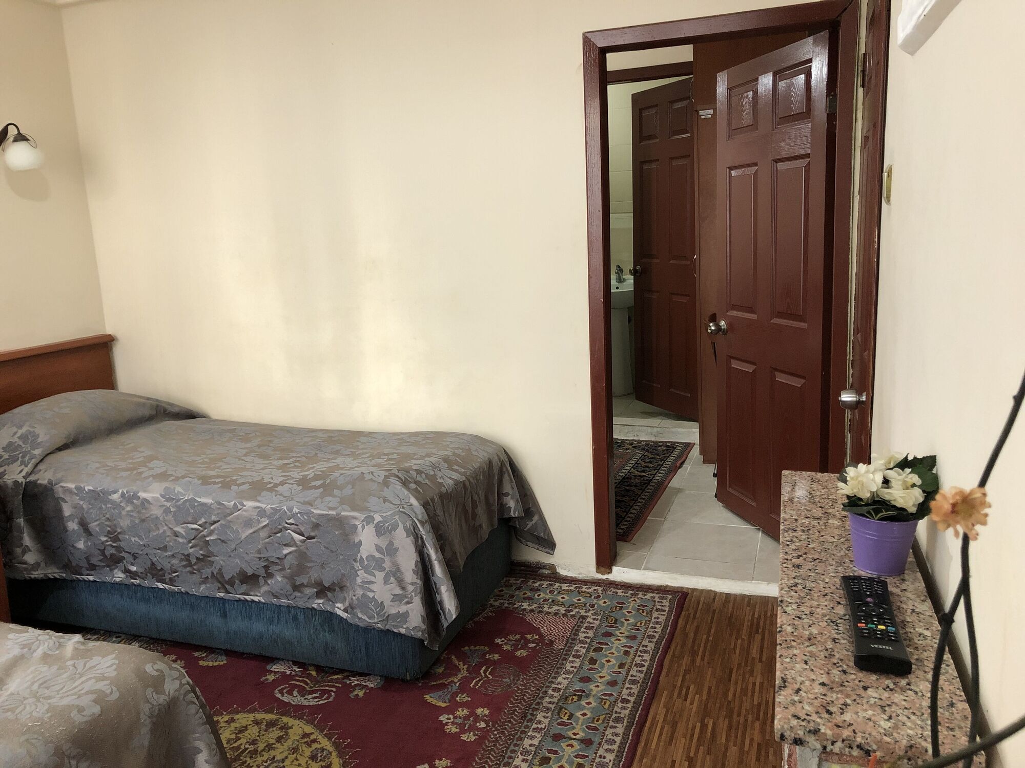Kadikoy Kervansaray Hotel Istanbul Room photo