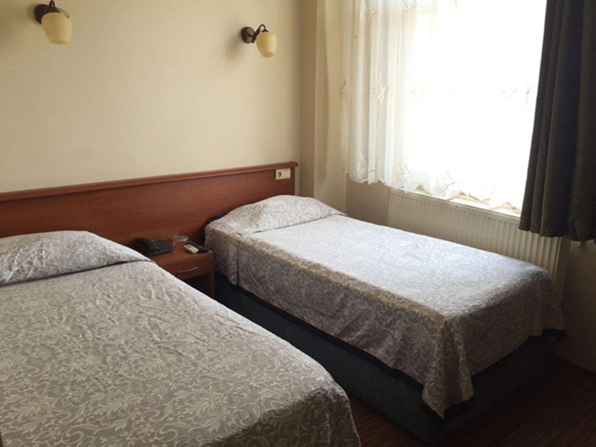 Kadikoy Kervansaray Hotel Istanbul Room photo