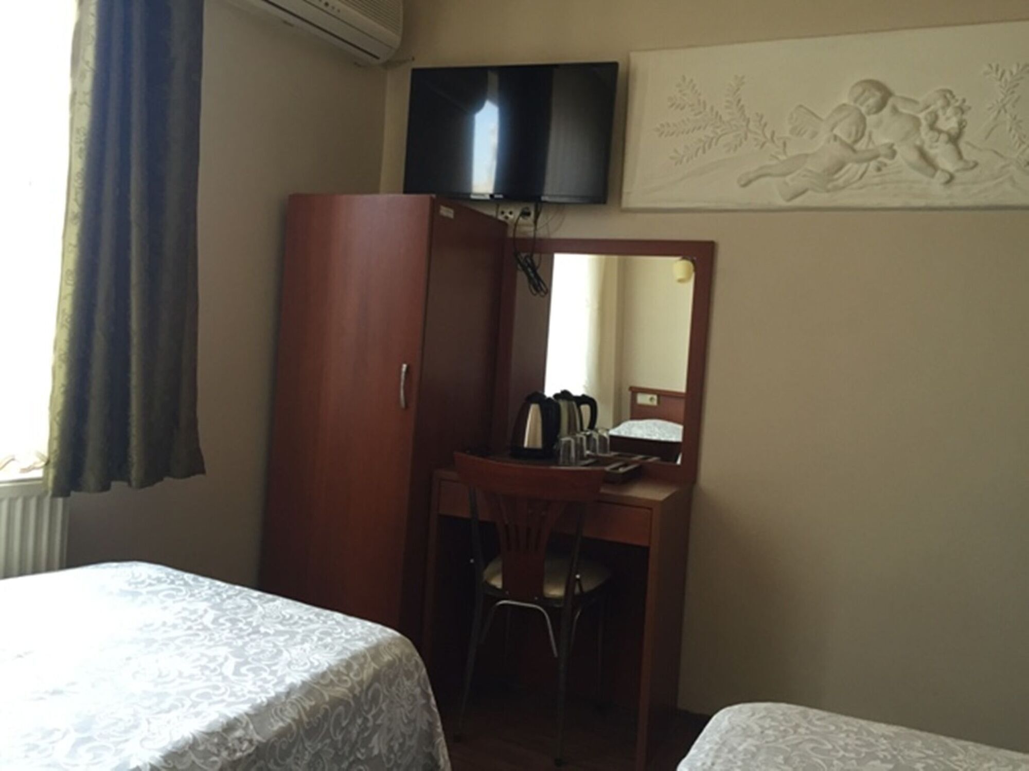 Kadikoy Kervansaray Hotel Istanbul Room photo