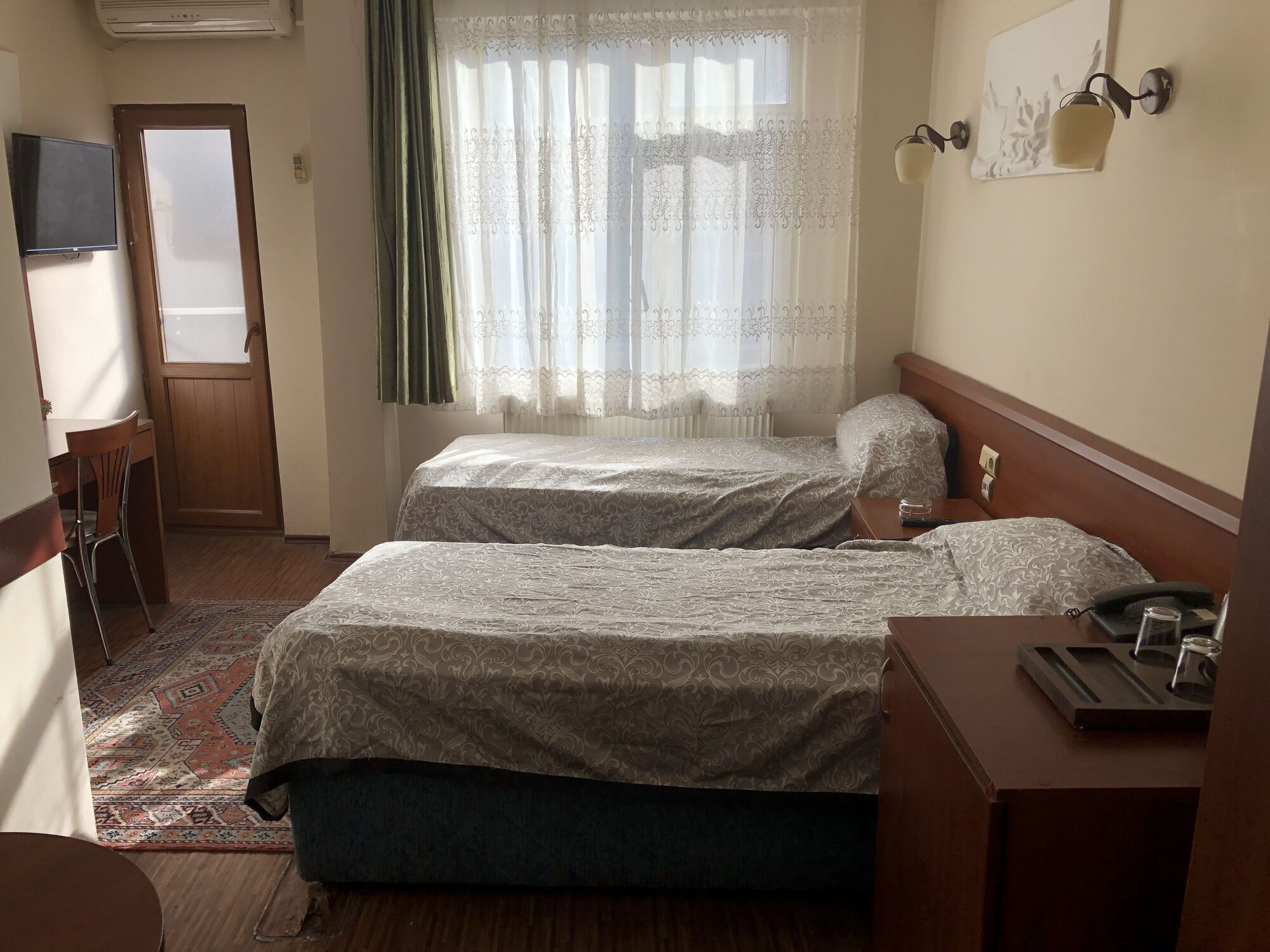 Kadikoy Kervansaray Hotel Istanbul Room photo